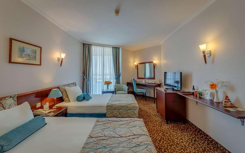 Best Western Plus Khan Hotel Antalya Room photo